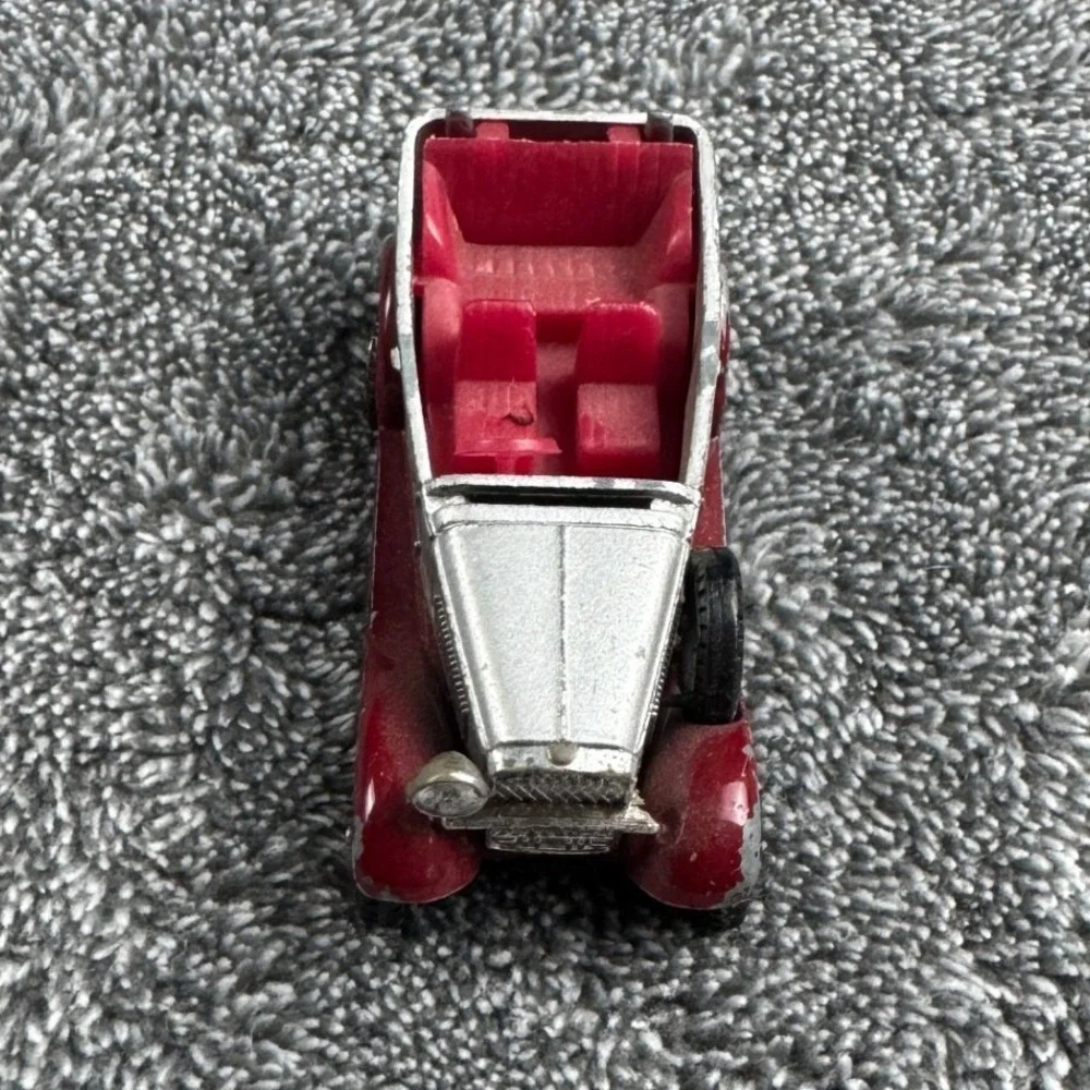 Vintage Tomica Datsun No 60 Diecast Car 1/49 Scale Silver Red Made in Japan 1974